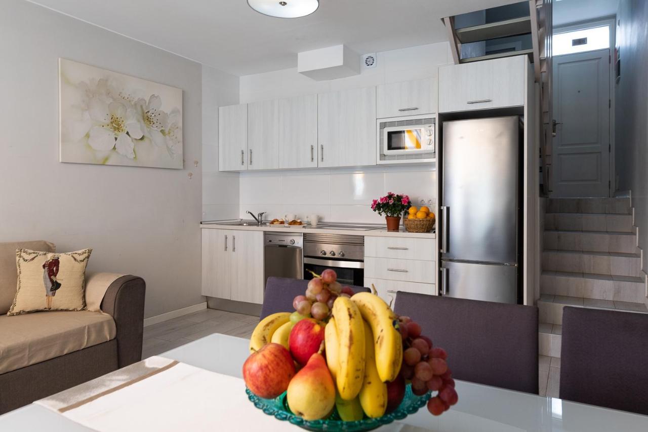Beautiful Duplex In 3 Minutes Walking To The Beach In Playa De Las Americas Luaran gambar