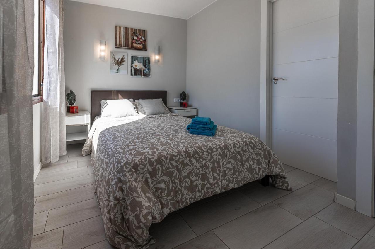 Beautiful Duplex In 3 Minutes Walking To The Beach In Playa De Las Americas Luaran gambar