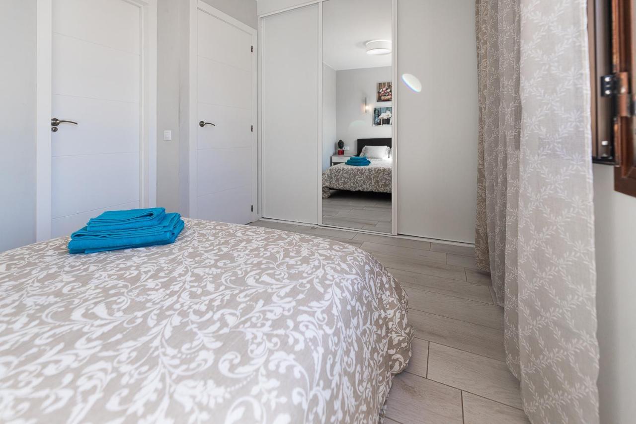 Beautiful Duplex In 3 Minutes Walking To The Beach In Playa De Las Americas Luaran gambar